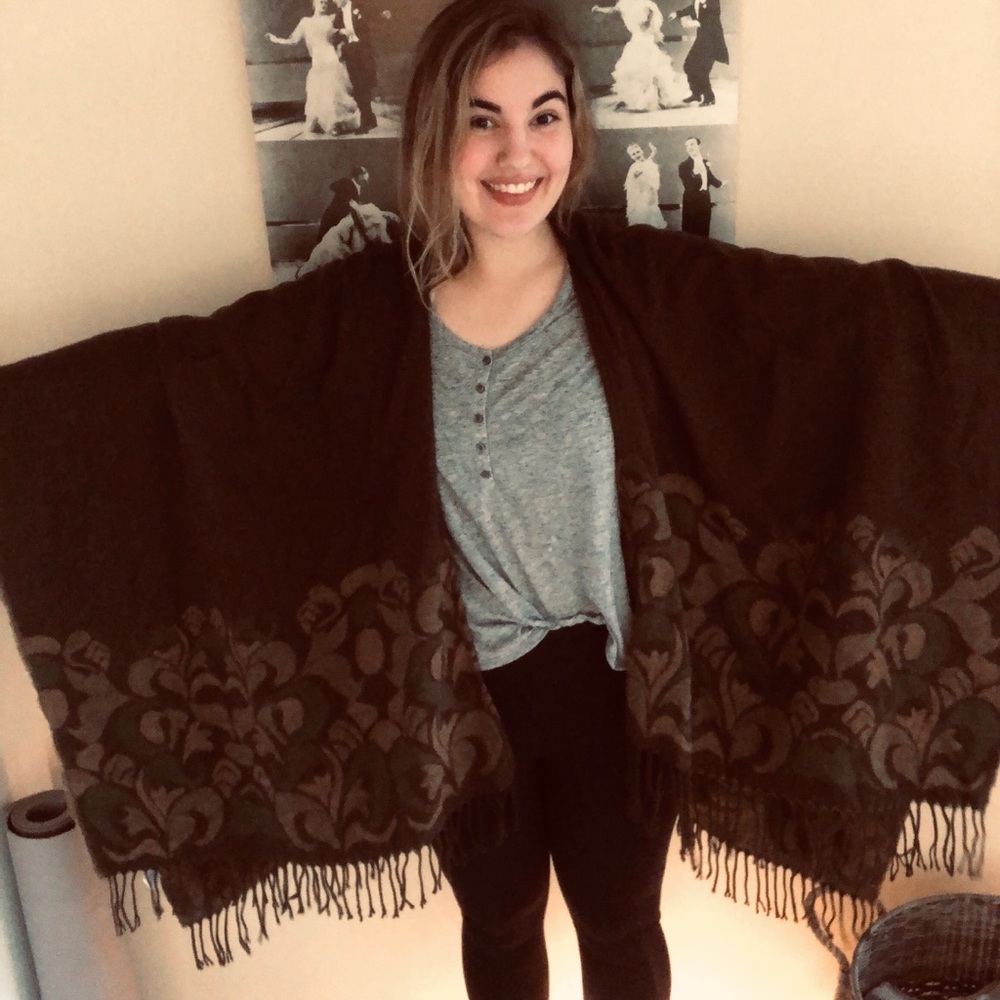 Double sided dark green shawl/wrap